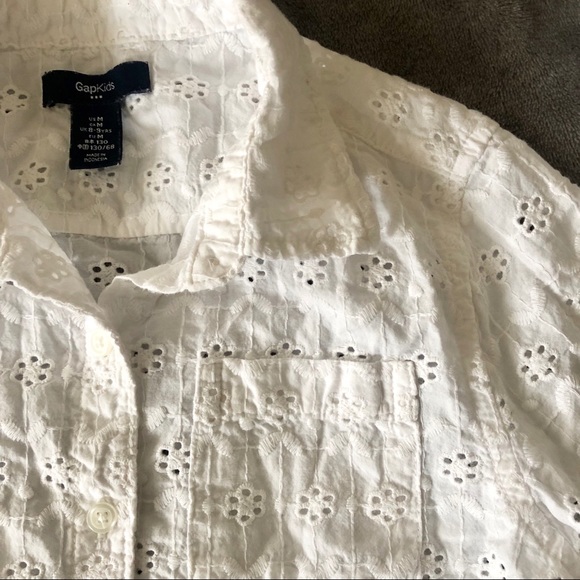 Gap Girl’s Floral White Shirt! - Picture 2 of 4